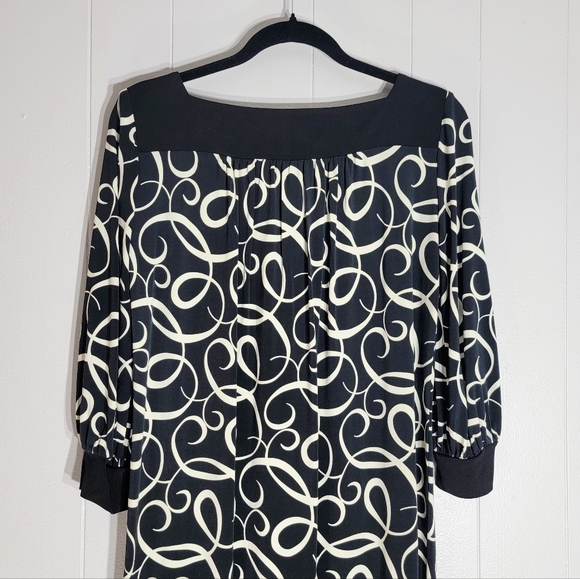 4/$20 Maggy London V-Neck Long Sleeve Cream And Black Print Mini Dress Size 6 - Picture 2 of 5